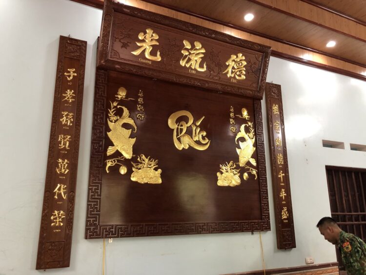Hoành phi câu đối gỗ gụ