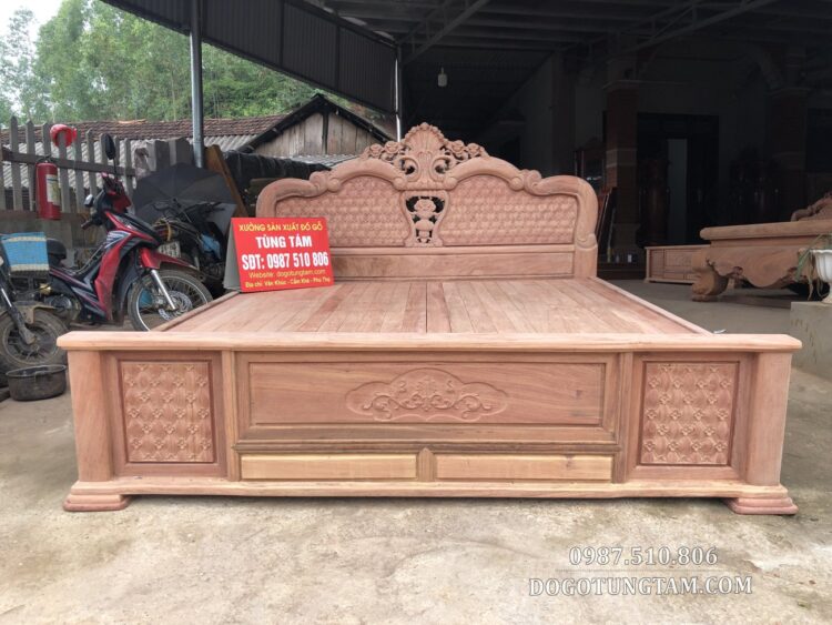 Giườnglouisgỗhươngváchđụctrámmaimm