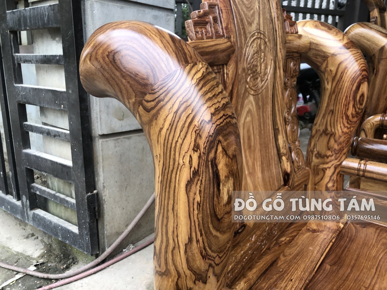 Bàn ghế tần thủy hoàng gỗ hương vân