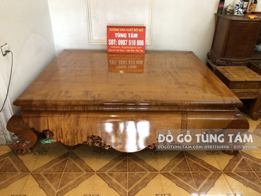 Sập ngồi gỗ đinh chun ( đinh thối )