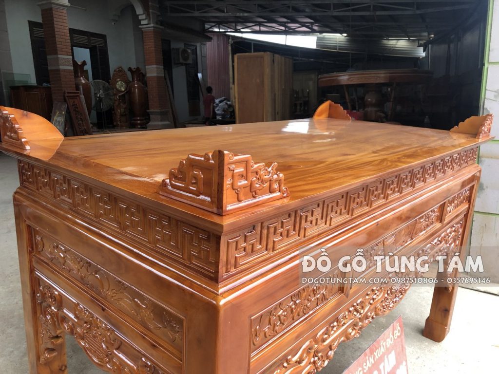 Cổ triện gấm chữ vạn