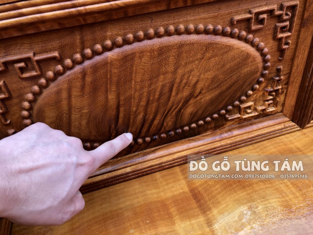 4 vách trường kỷ để trơn