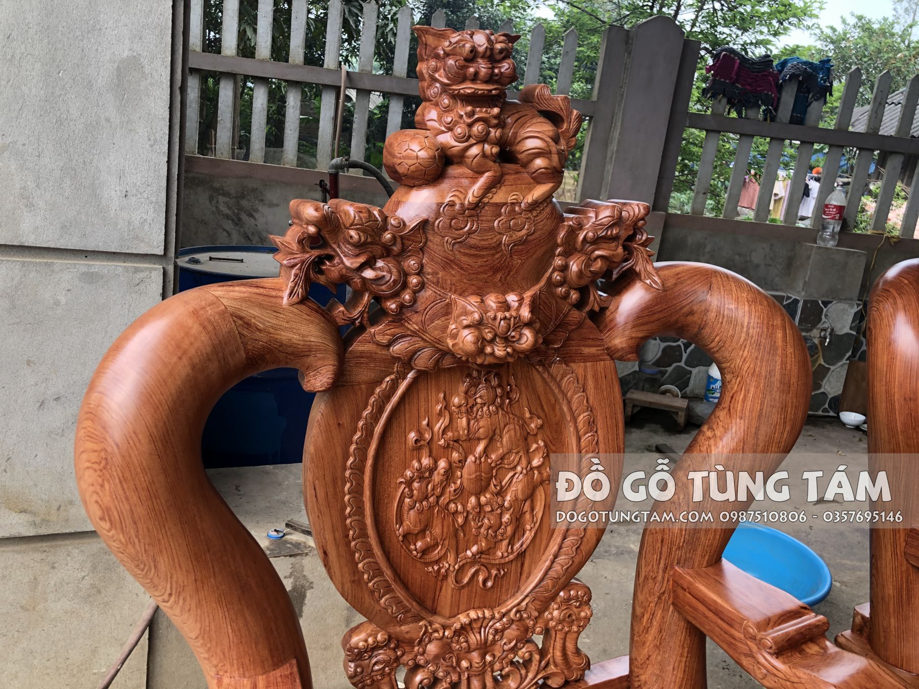 Nghe dinh tay go huong da