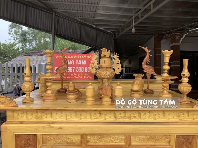 Bộ đài nến gỗ mít